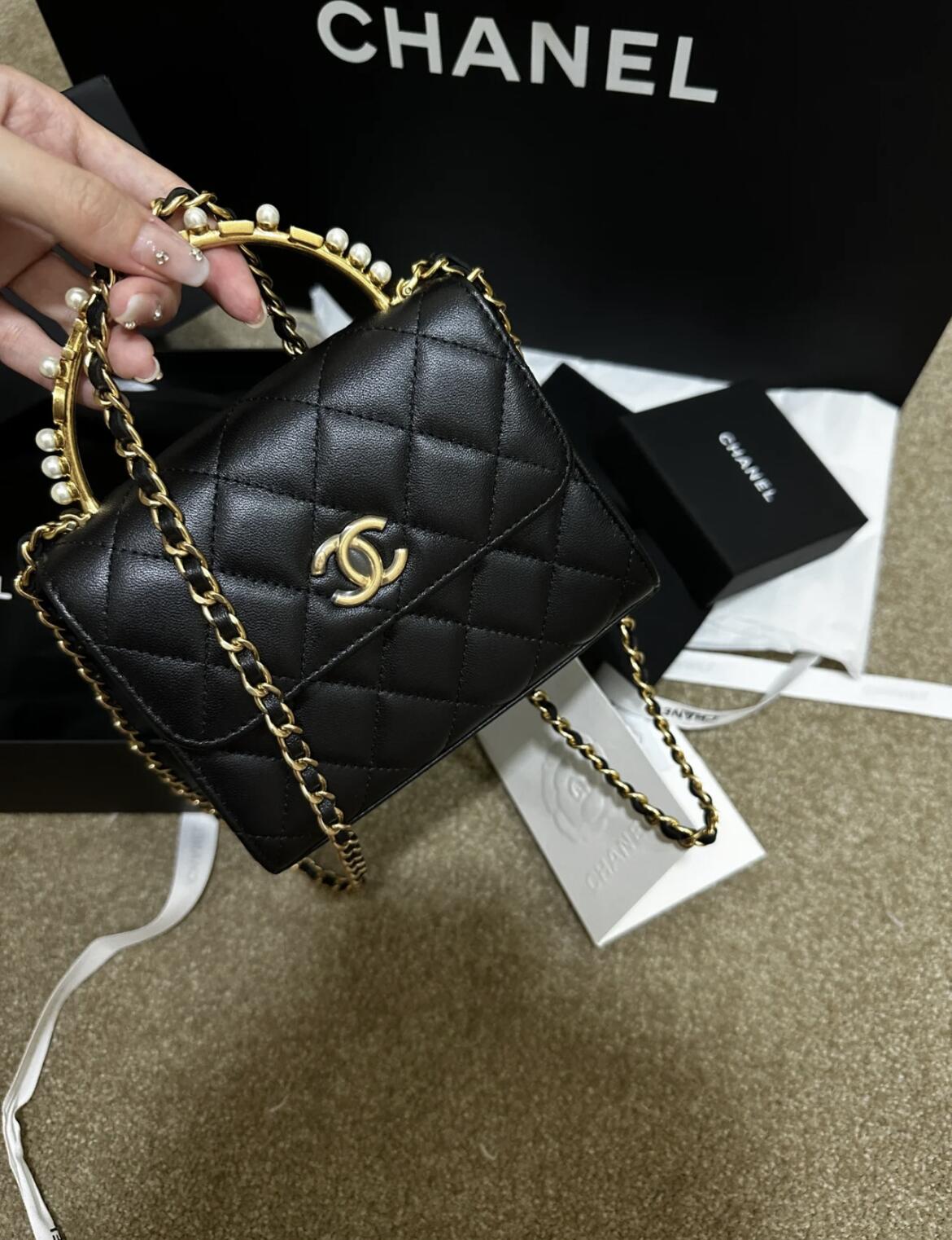 上品なパール付トップハンドル♪】CHANEL☆チェーン クラッチ